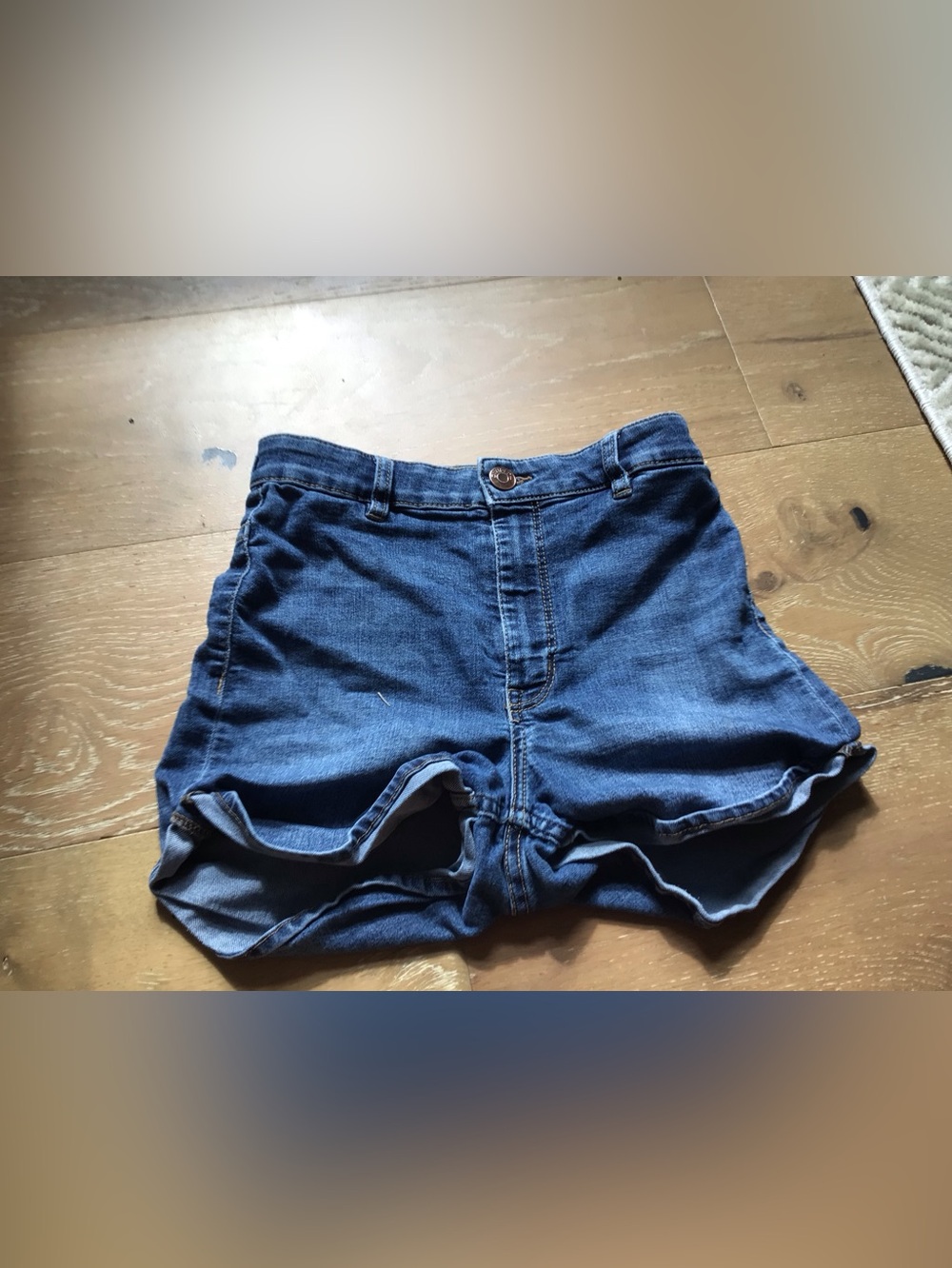 DIVIDED Classic High-Waist Blue Denim Women’s Shorts